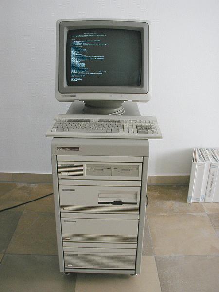 HP 9000 Mod 340.jpg